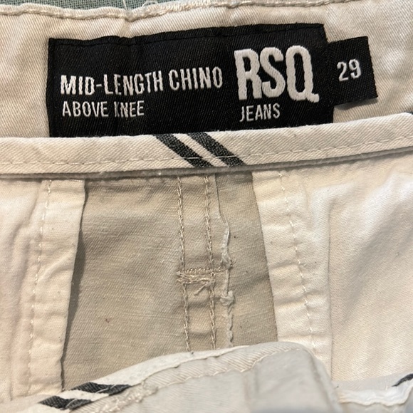 RSQ Mid-length Chino Shorts size 29 Light tan. Great condition. Bundle 2 Save - Picture 3 of 3